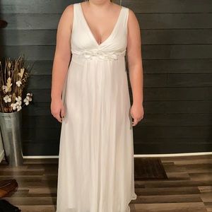 Wedding/prom gown